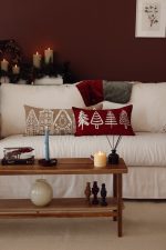 Christmas Gingerbread House | Woven Lumbar Decorative Throw Pillow Cover - Image 3
